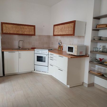 Gocce Di Mare Apartment Кала Гононе Екстериор снимка
